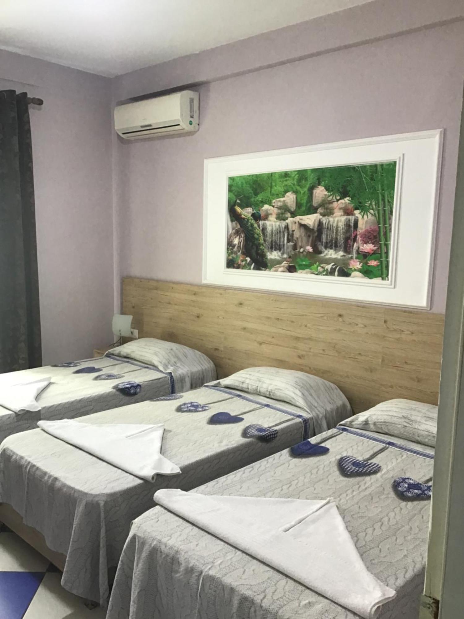 Kompleksi Eli Guest House ดูร์เรส ภายนอก รูปภาพ