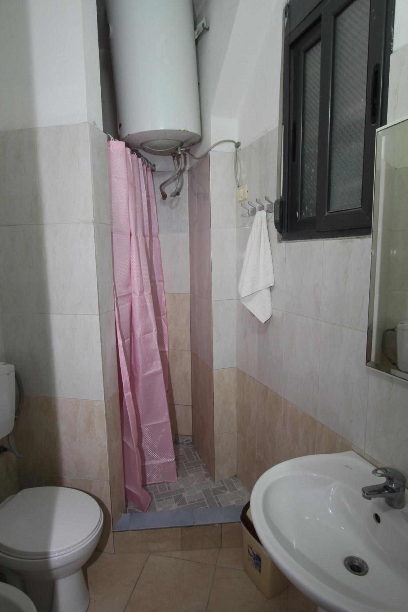 Kompleksi Eli Guest House ดูร์เรส ภายนอก รูปภาพ